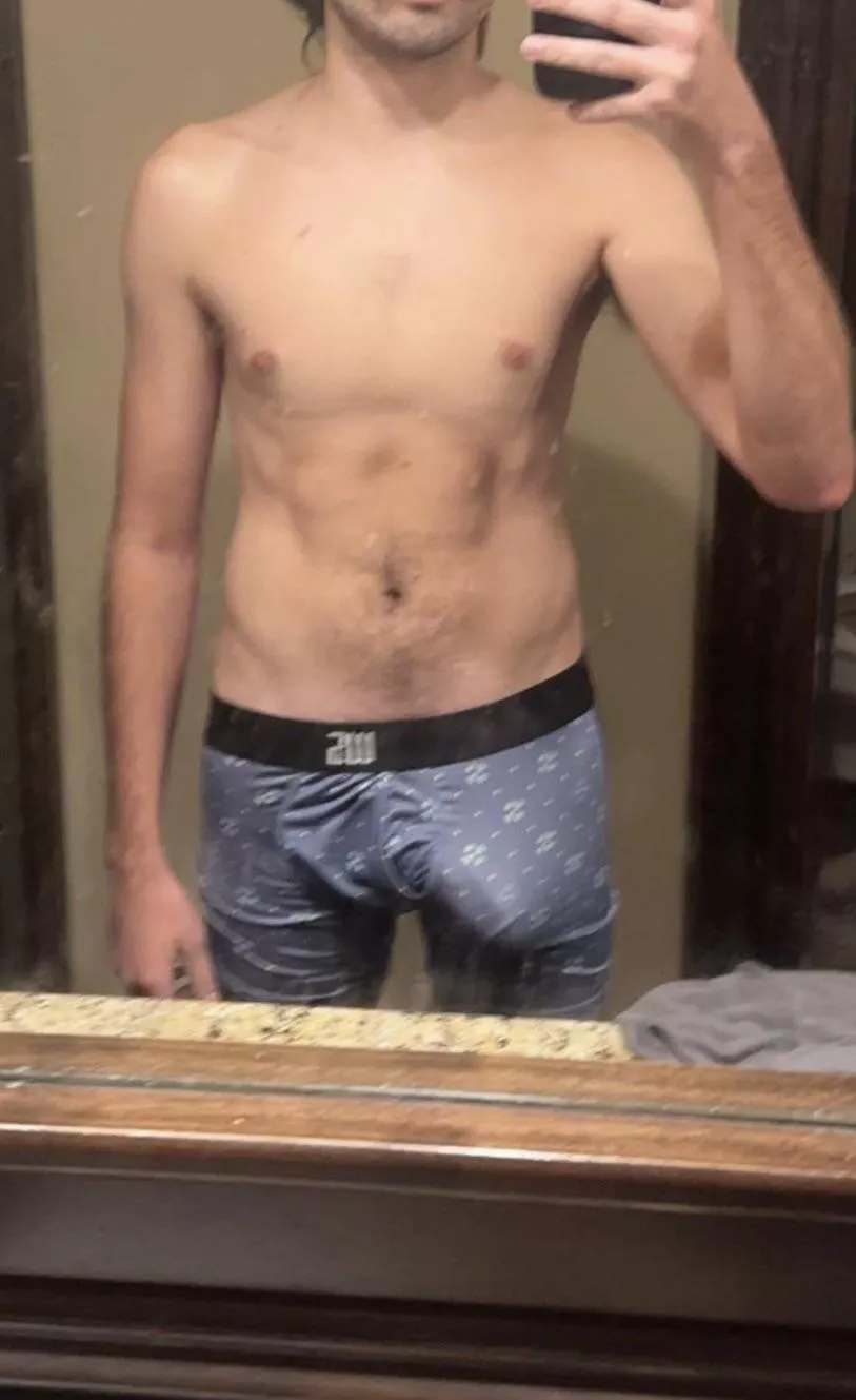 Looking for fun in Norman. Can host. [m4f][m4fm]