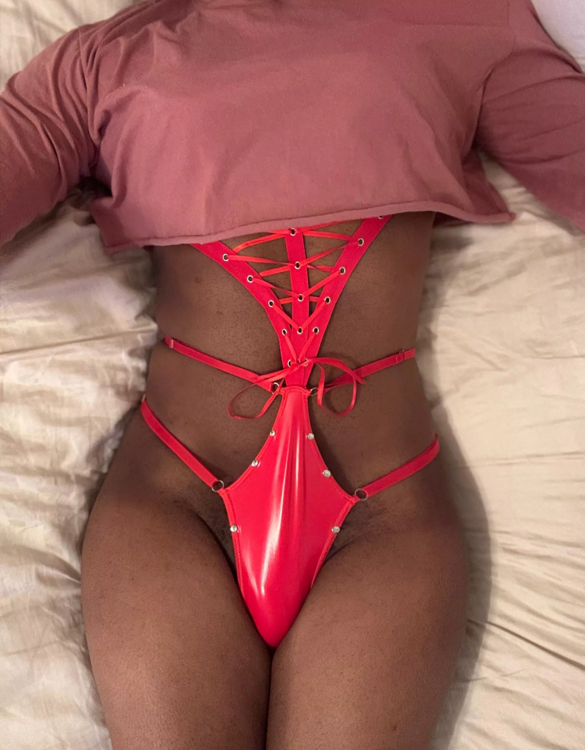 Loving this sexy red lingerie 