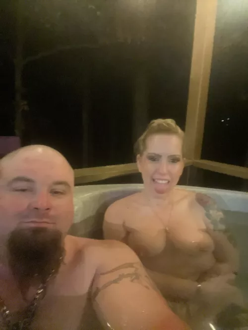 [MF4F] In broken bow until Sunday who’s around 😘