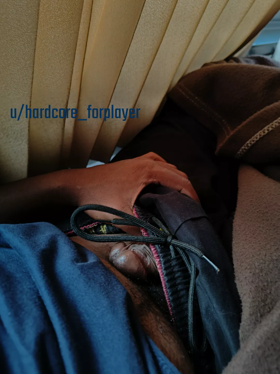 Mrng boner are always hard n special 🥵 in bus