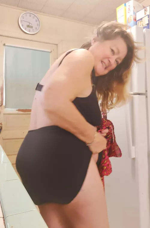 My ass looks sexy in my black panties