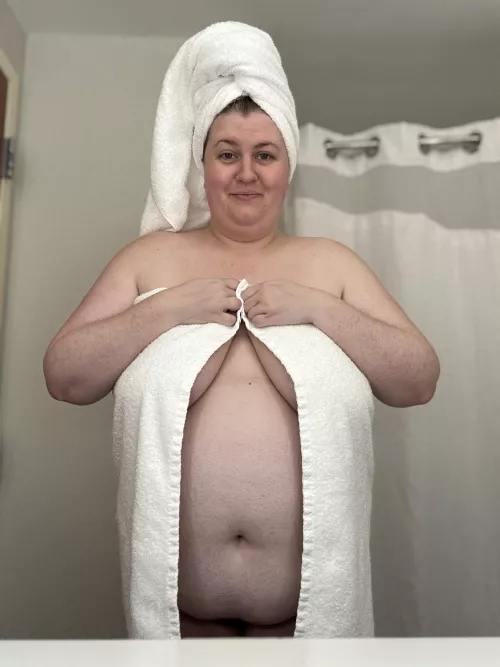 Pretty sure this towel doesn’t fit
