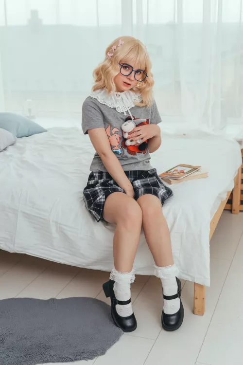 Why are you looking at me? Should I undress? 🤭🙃