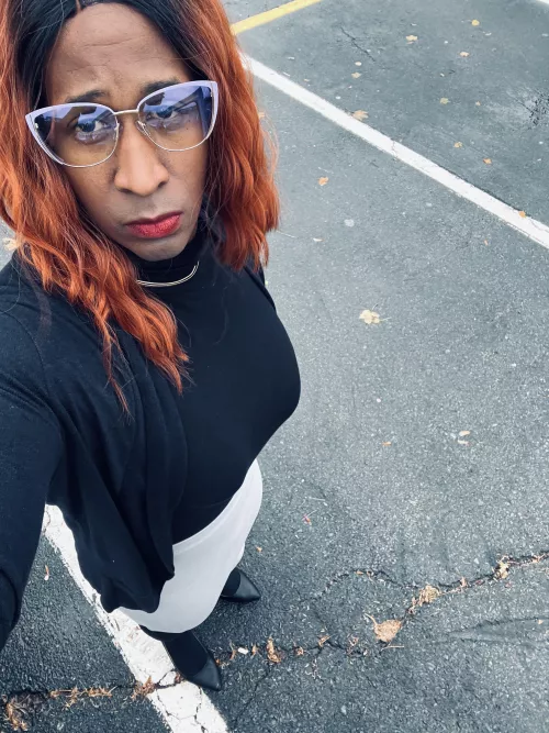 Wish I had more opportunities like this to dress and go out…