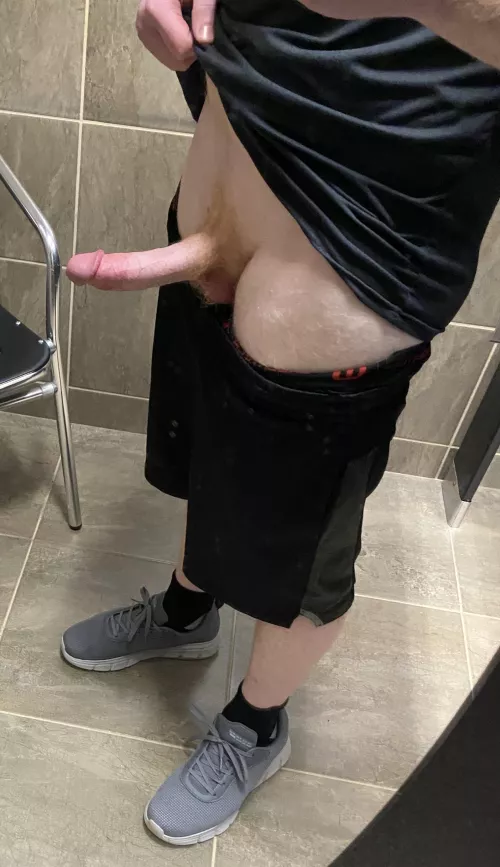 Young attractive fit bwc mid mich area hmu 