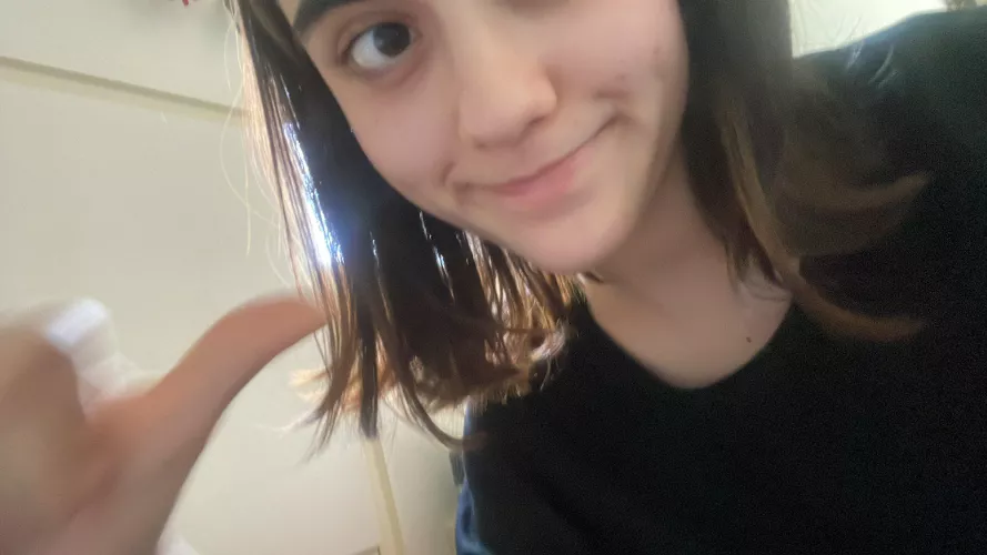 18F Brazil - Please let me see and rate American dicks!