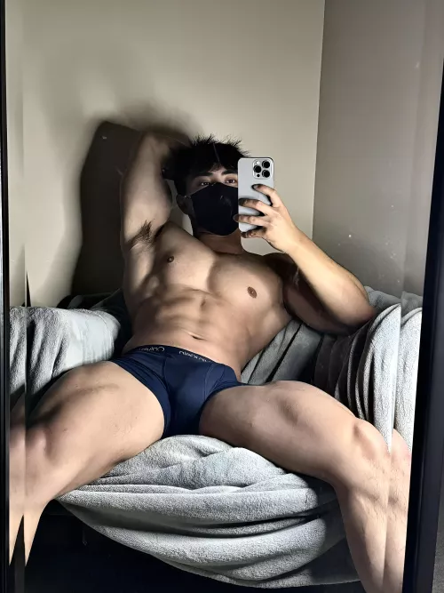 [19] finally off work wanna help me relax? 