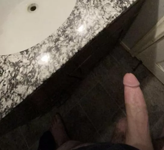 30. Novi. Just moved into a new place. First night. Let’s break it in together. TONIGHT! Adventurous. Discreet. Respectful. Women/couples only. No men. Period. DM if interested. Serious only. No games.