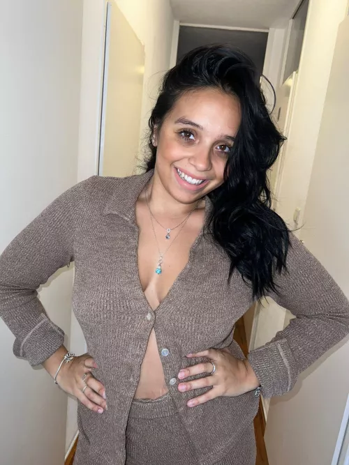 ❤️Always Sexy and Naughty, 25 years old and never sex back but I wish... can we have some fun together?