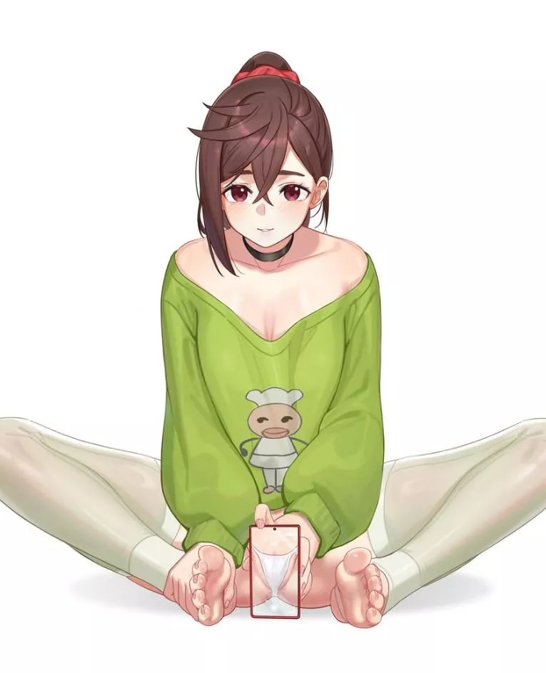 Ayase momo showing her pussy  (yizhirenben)