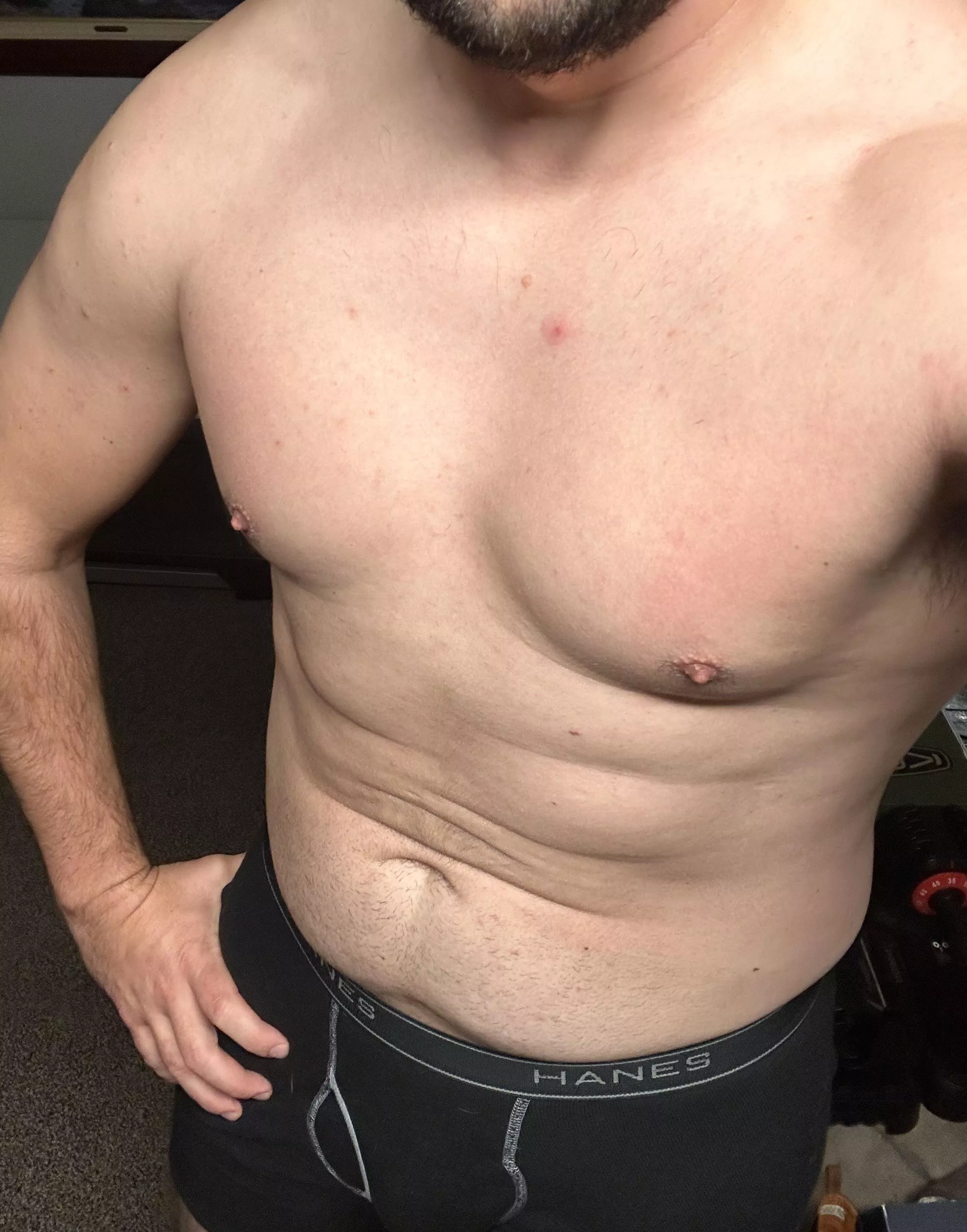 Been working on my body a lot and I’m not sure I have a dad bod anymore but I can still be your daddy😏