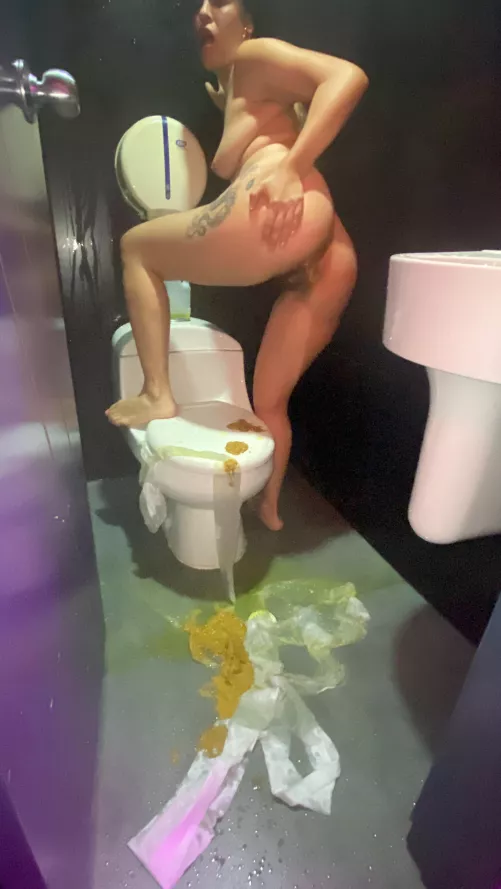 Big Dropbox public places $100💩 custom videos 😈 scatcall 🚽