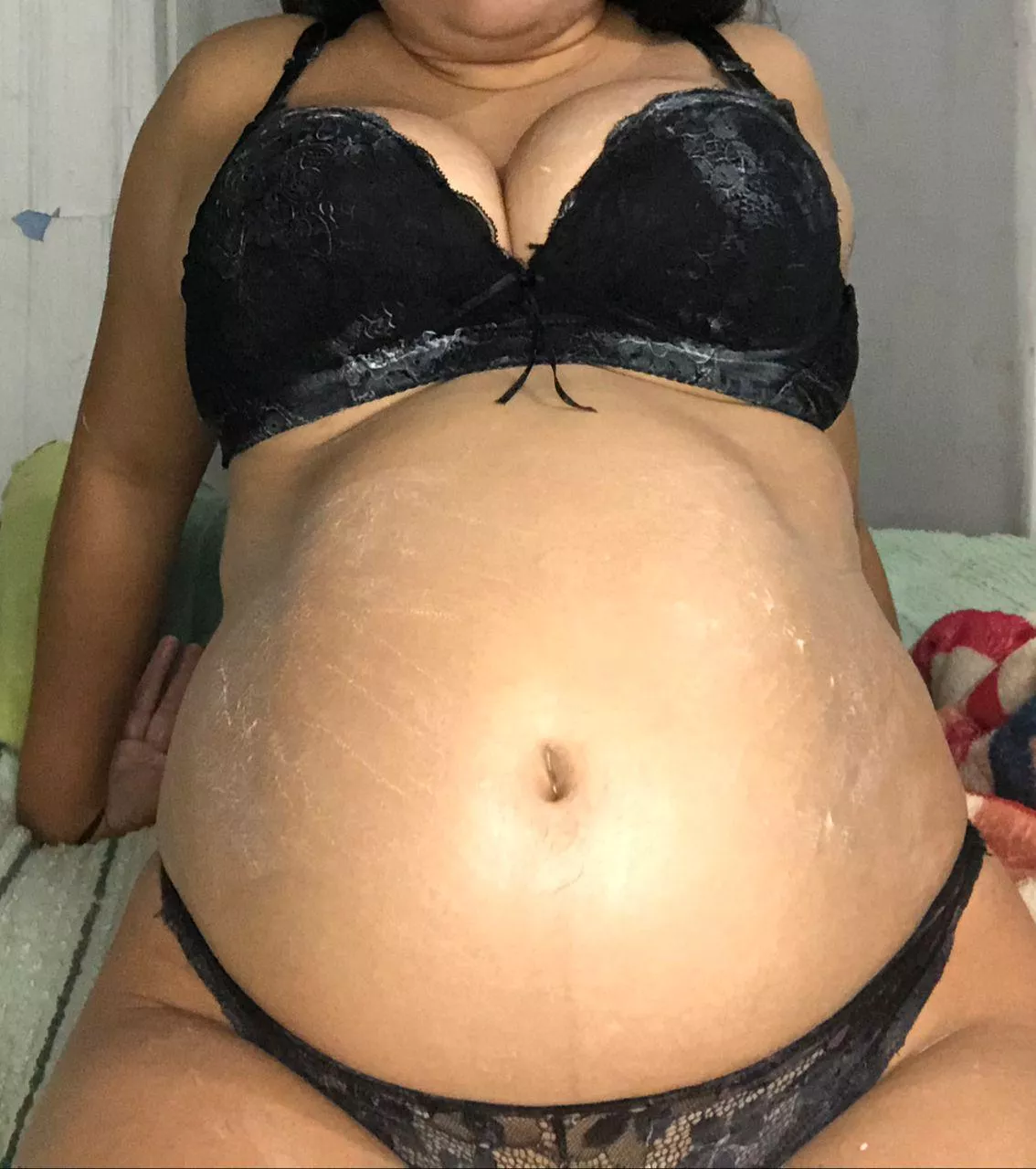 Come live with me so you can fuck me and cum on my tummy or on my tits telegram @Tifany55