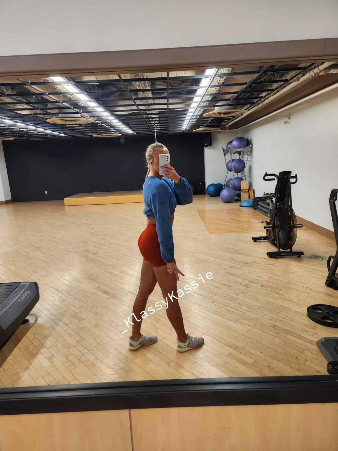 Cum workout with me 🤭