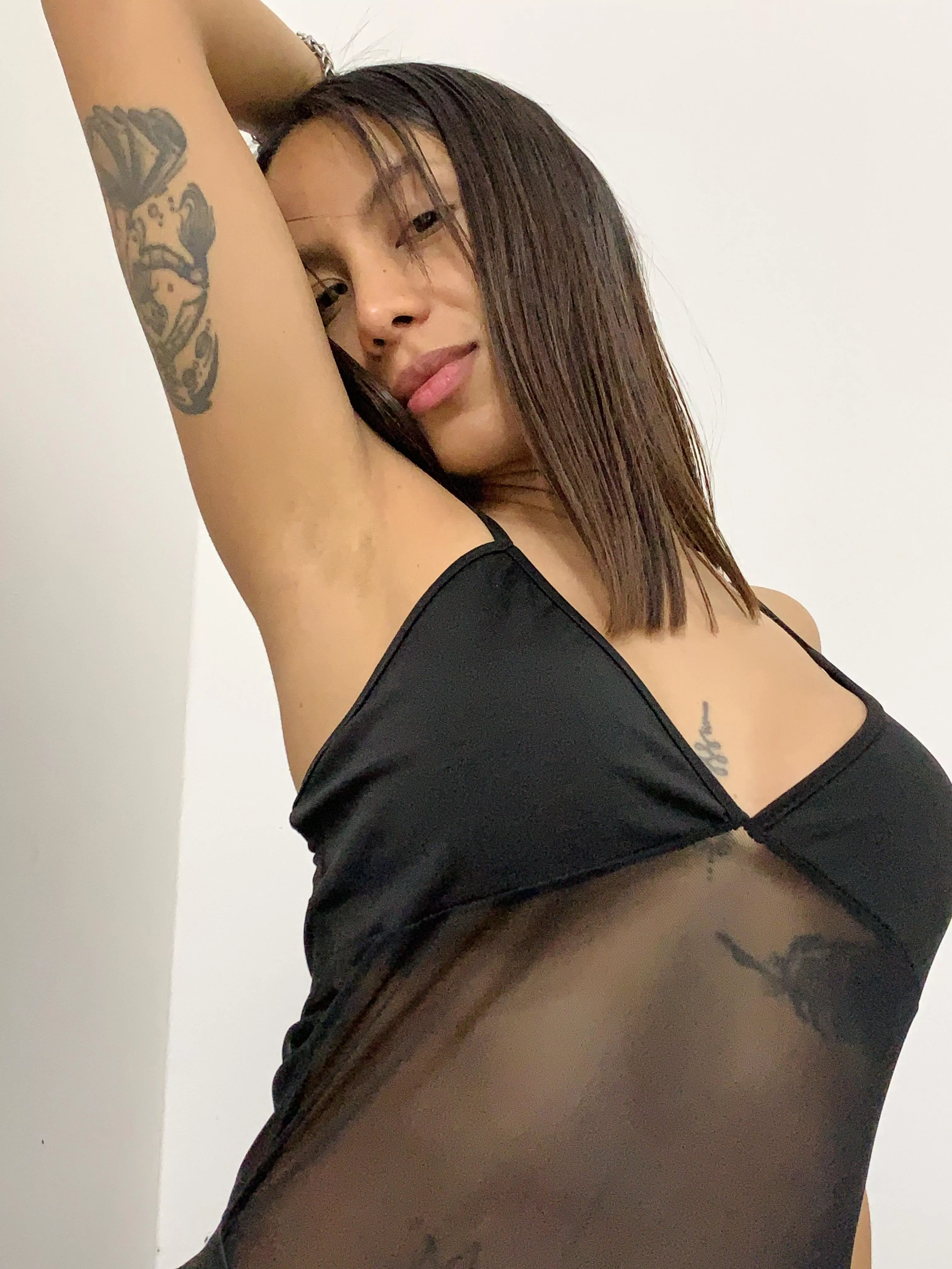 Do you want to lick my soft armpits? 