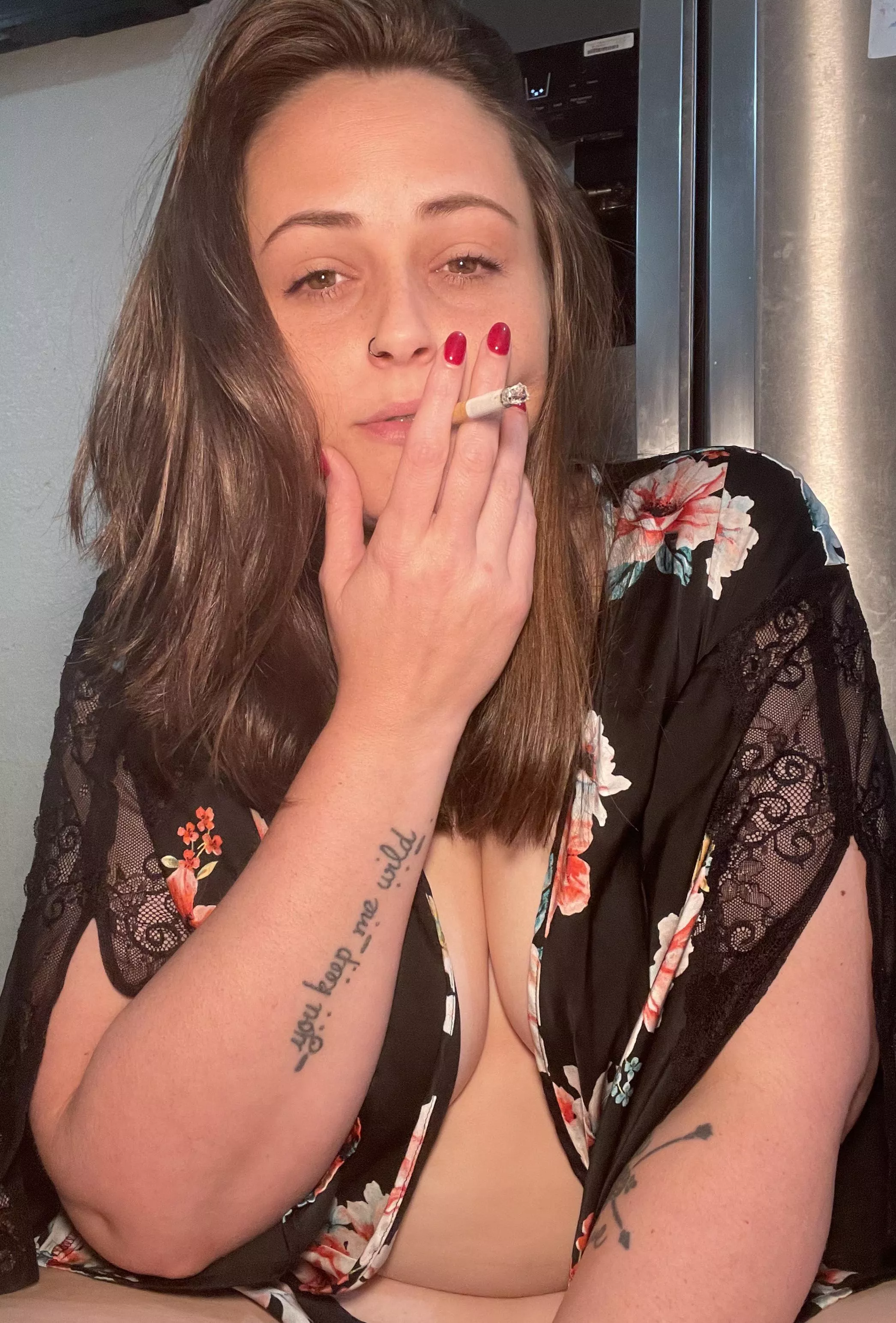 Does it turn you on when I take a drag? 