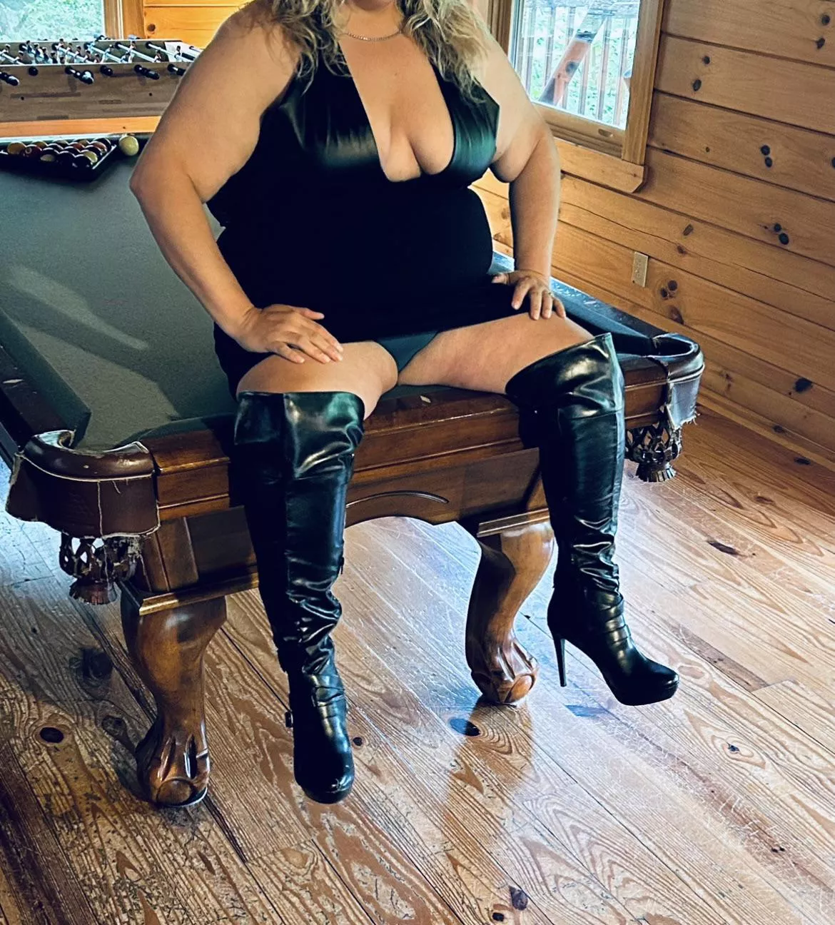 Good morning and happy Saturday. 44 BBW hotwife looking 