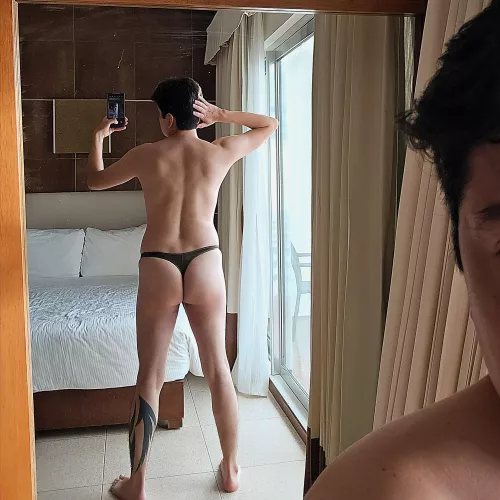 How do I look on this?