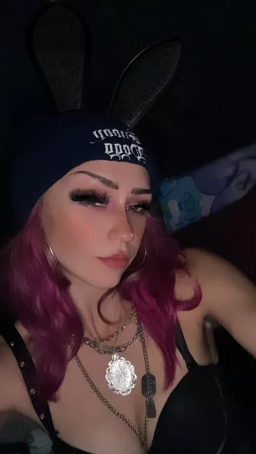 How is your week going so far? 😎💕 [F]