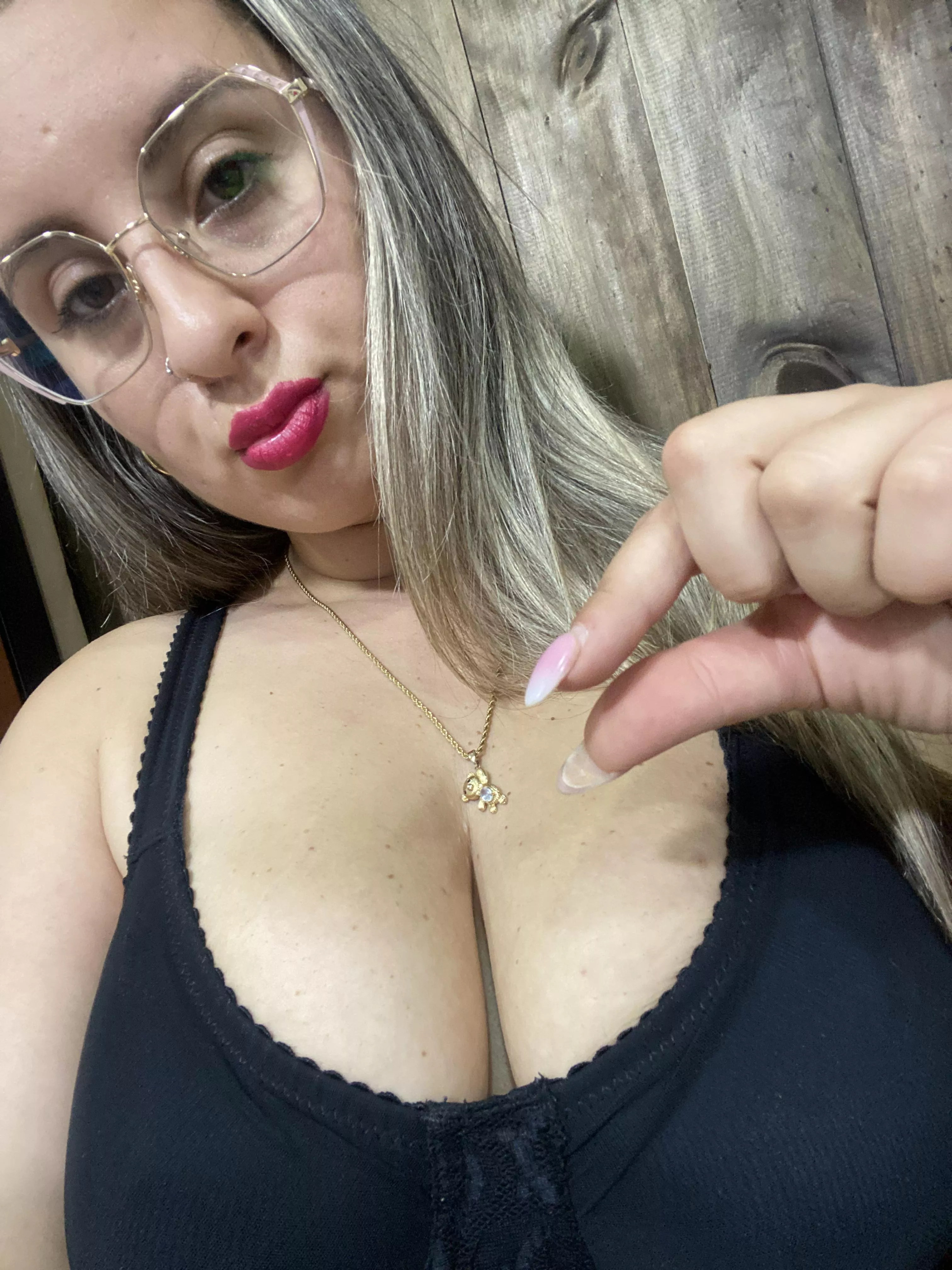 Hoy pathetic you look, better save that