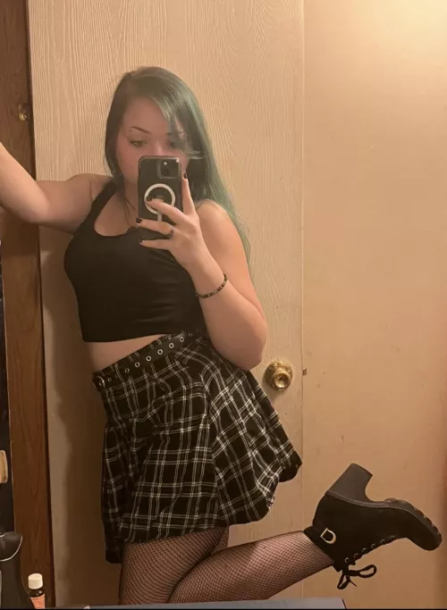 I don’t give a fuck what you want. You are only here to give me what I want 💸