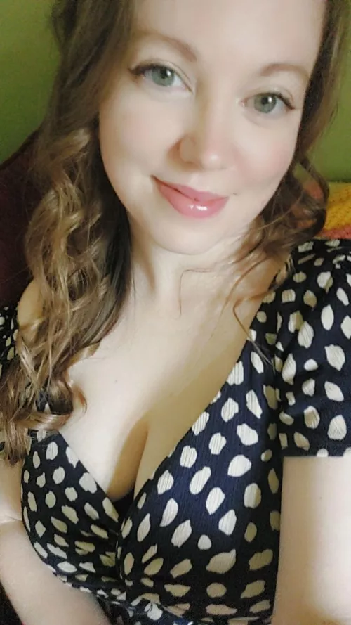 I like building connections. Come chat