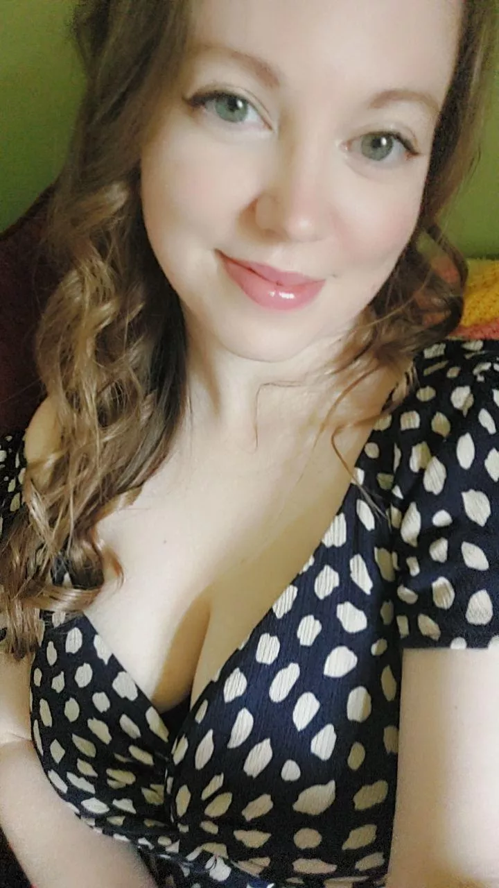 I like building connections. Come chat