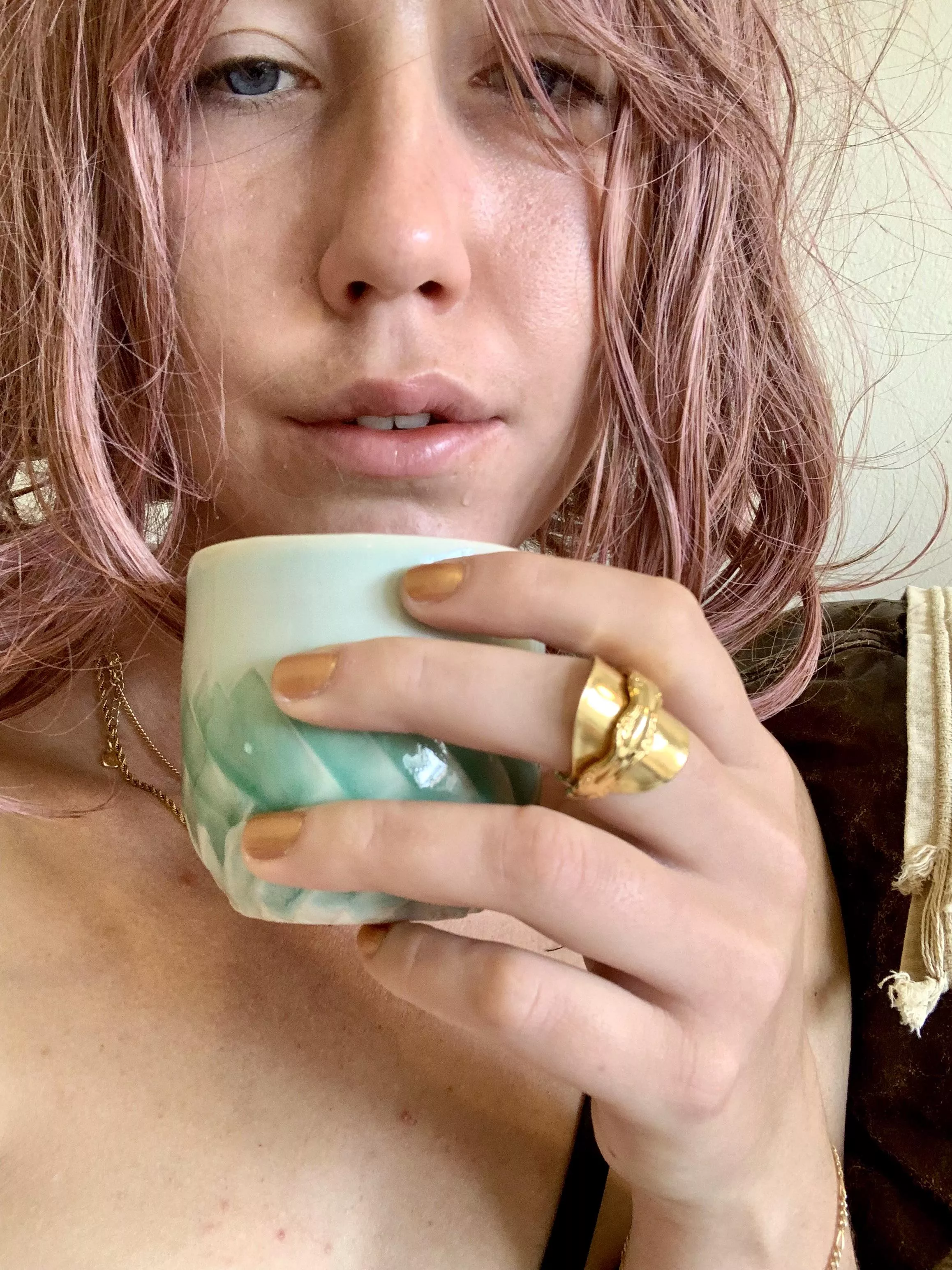 I want to get to know you handsome - will you make me a cup of coffee? 🌹🔥