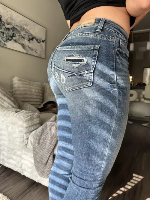 i want your hand in my back pocket :)