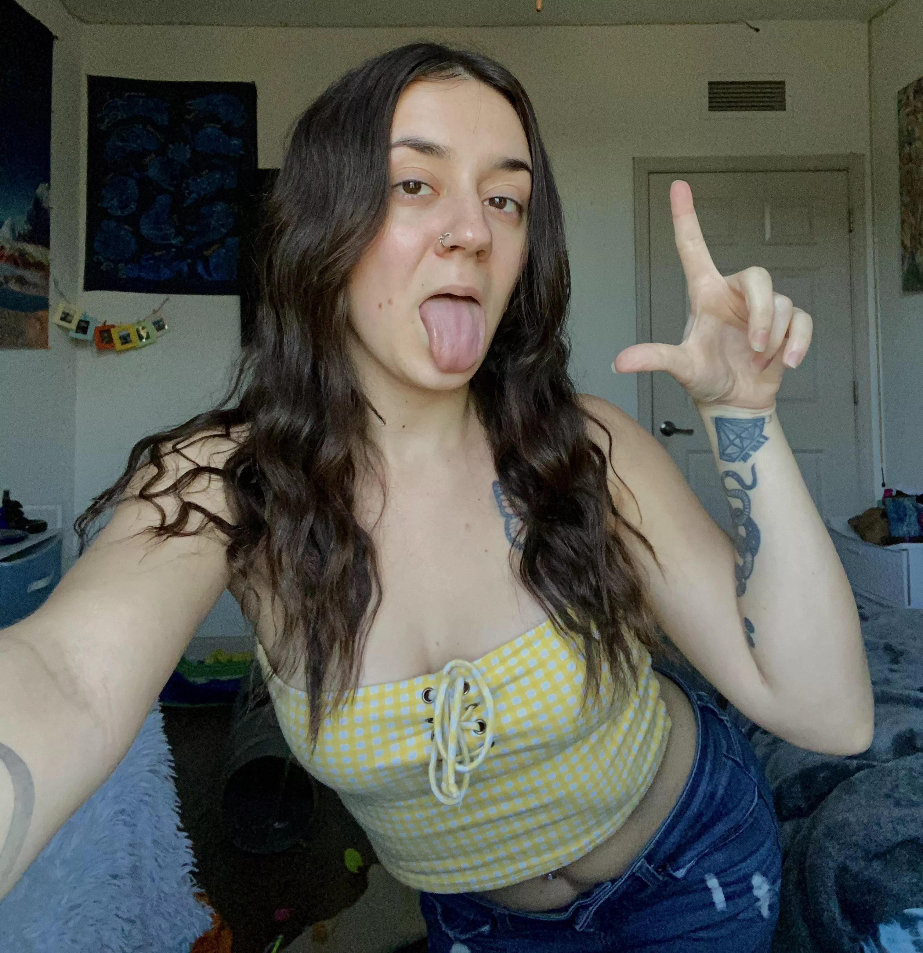 If you’re smaller than my tongue you’re probably still a virgin 