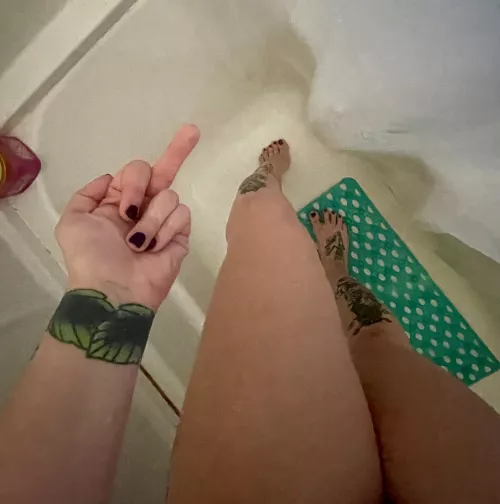 Imagine being my fucktoy and getting these kinds of pictures randomly just to remind you of your place 🤭😛