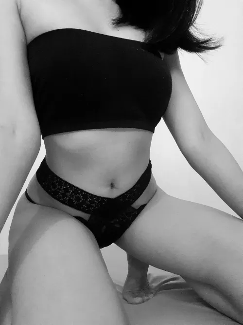 It's been awhile. Just dropping by 🖤 (f)