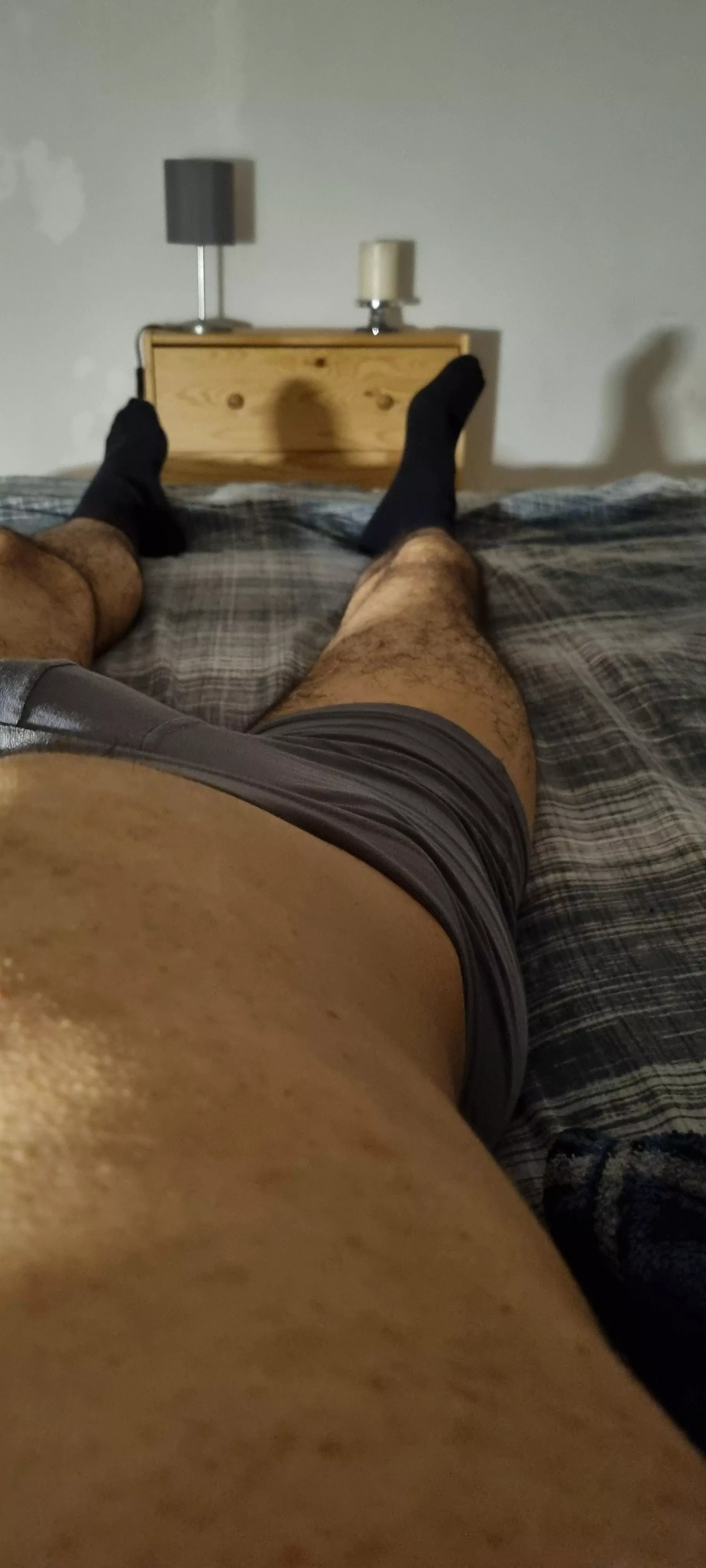 Just laying here 👀