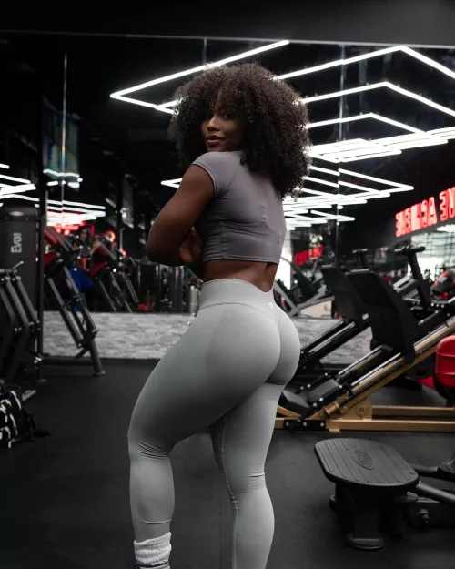 Karina Nicoldine gym booty