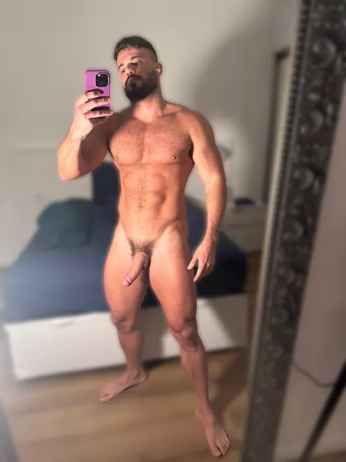 Lazy day. Cum entertain me?