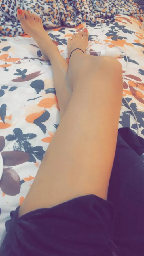 Mom's beautiful legs 