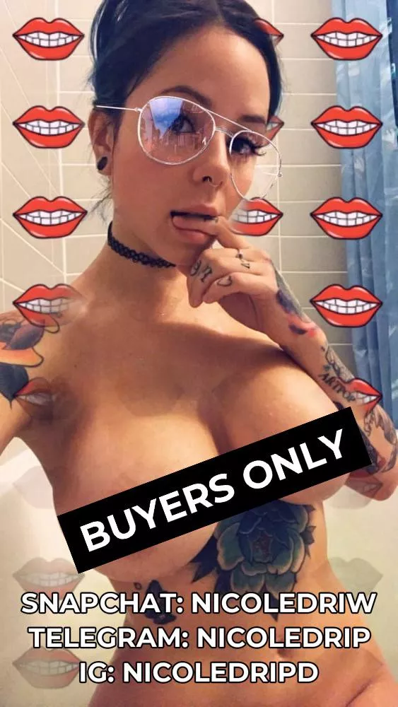 Online for sexting or video chat