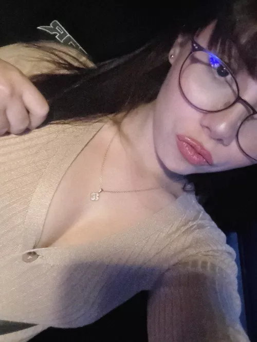 Rough day at school, who’s down to help me unwind? 19F