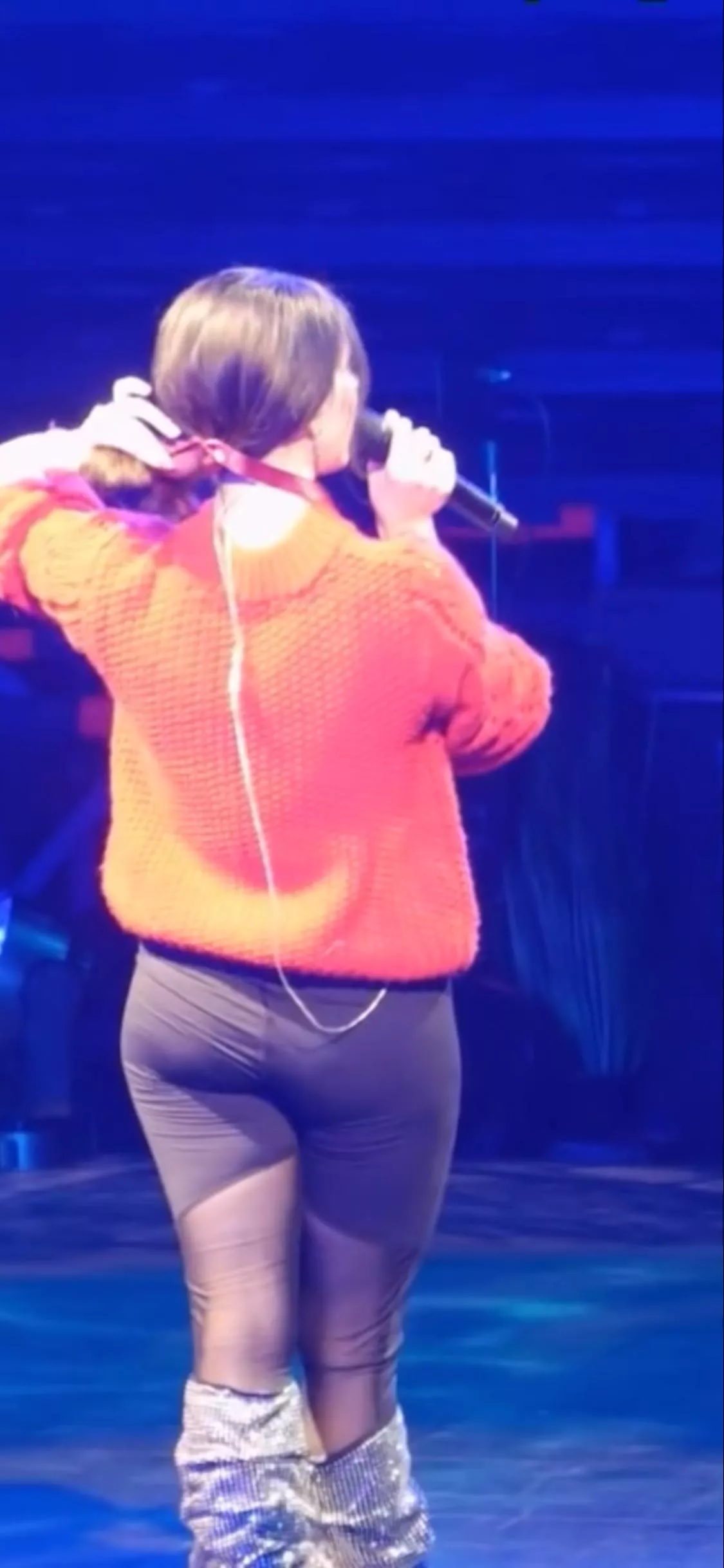she got so much ass
