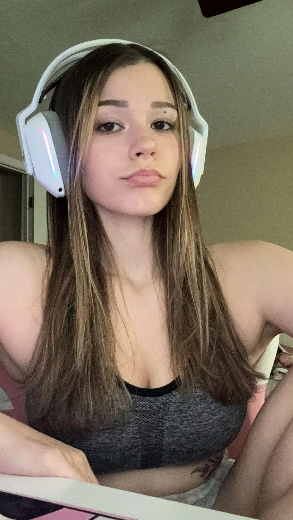 Sports bra streaming