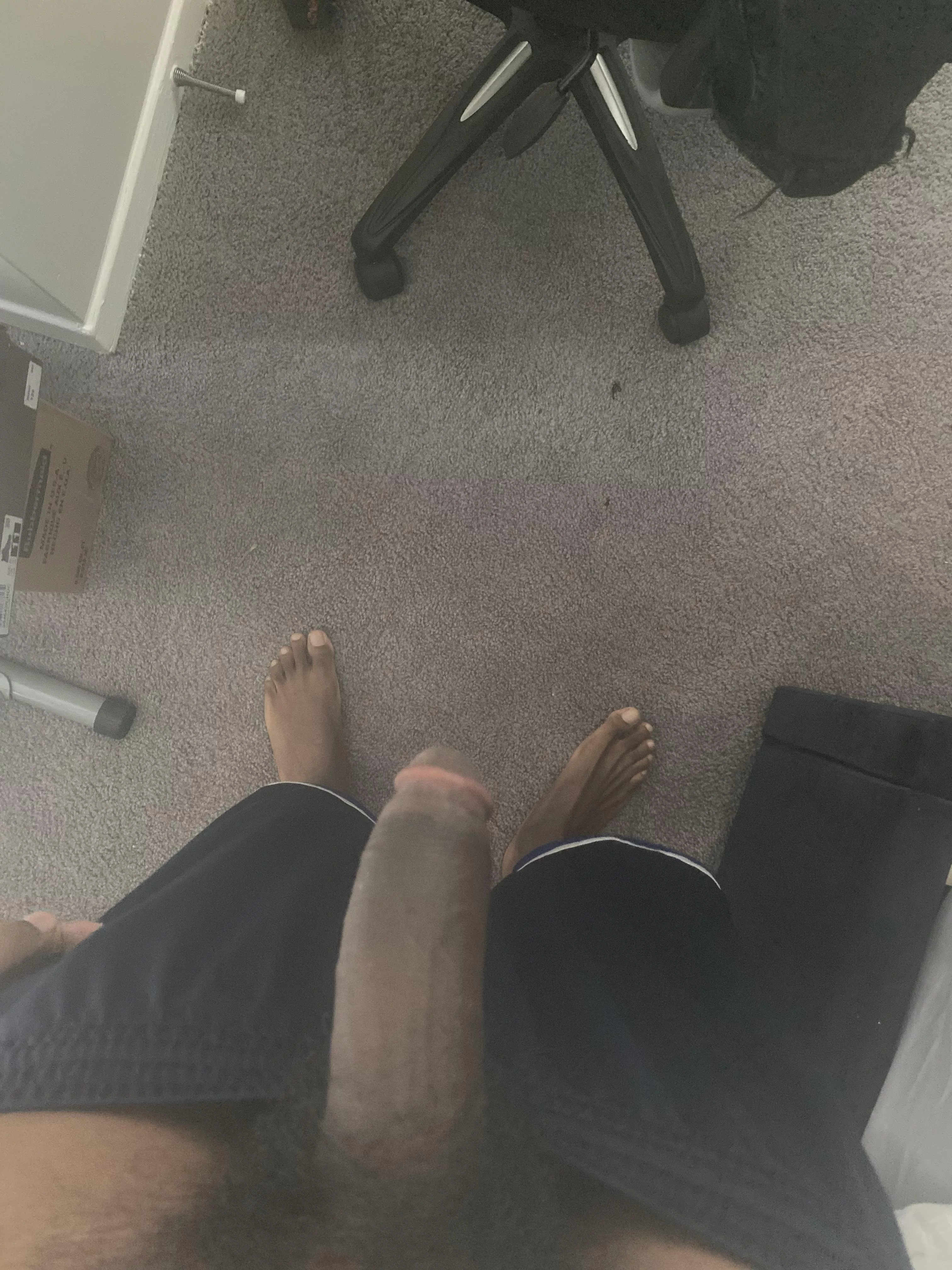 Stone Mountain area I luv milfs In general older women text me ya number and we go from there 