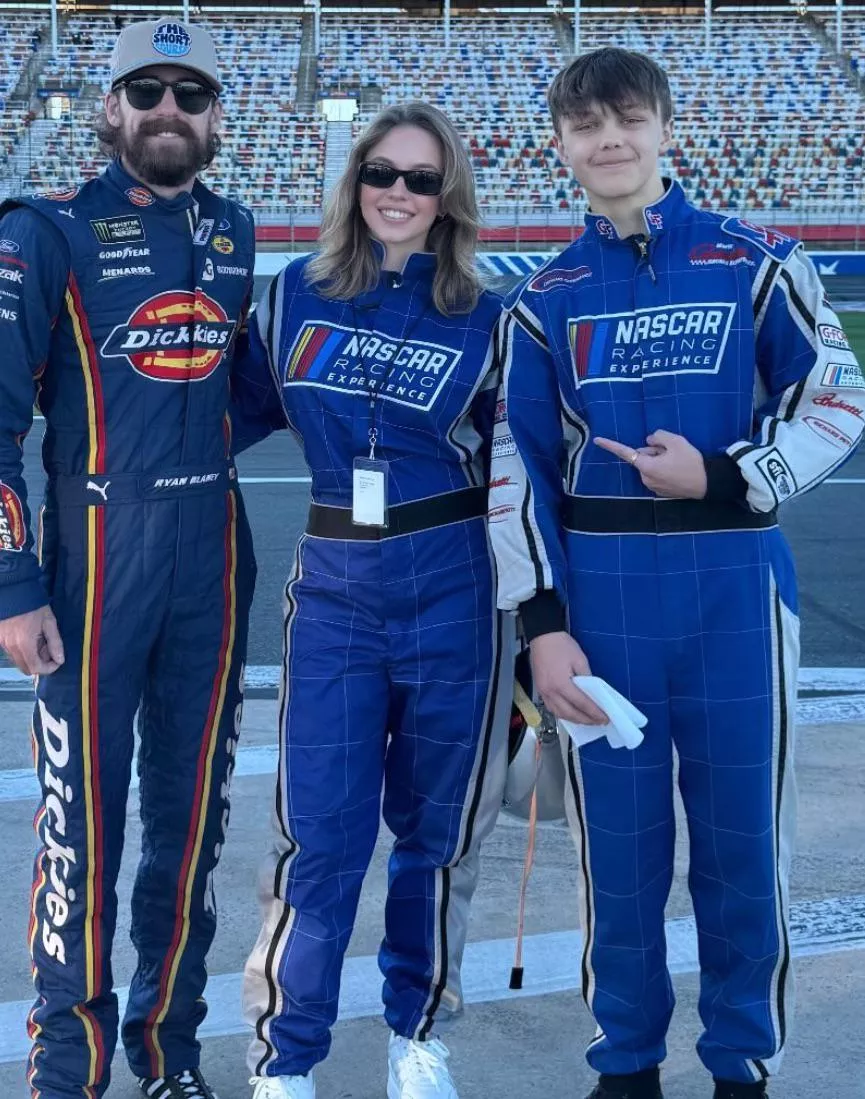 Sydney on her latest IG post Nov 17 2024