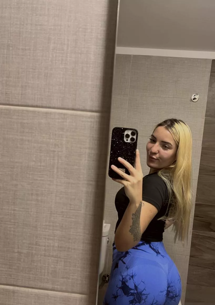 Uncle said these pants don't suit me... Do you think he's right???