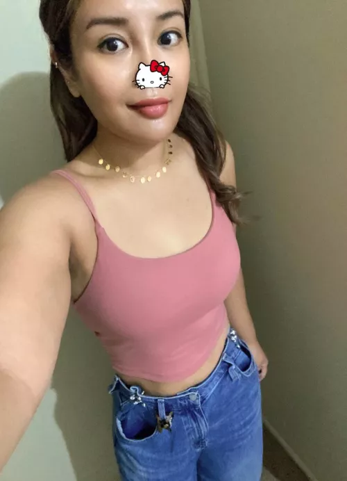 Wala munang walking outdoors ngayon at matindi ang thunderstorm alerts