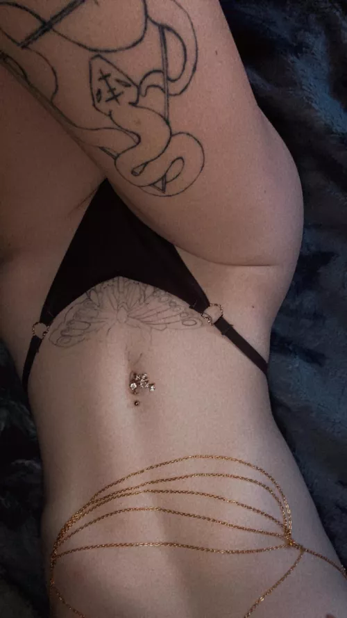 Wanna play with my tight ass?