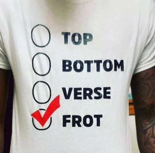 Wear this to gay clubs, parties🔥