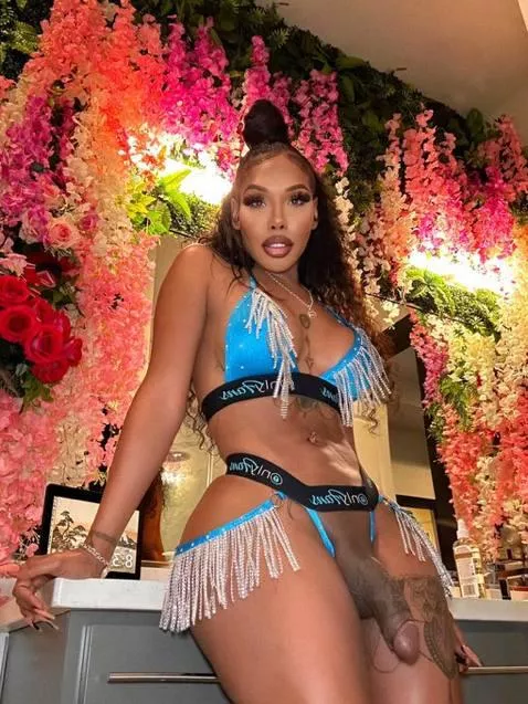 Wishing I was being deepthroated right now 