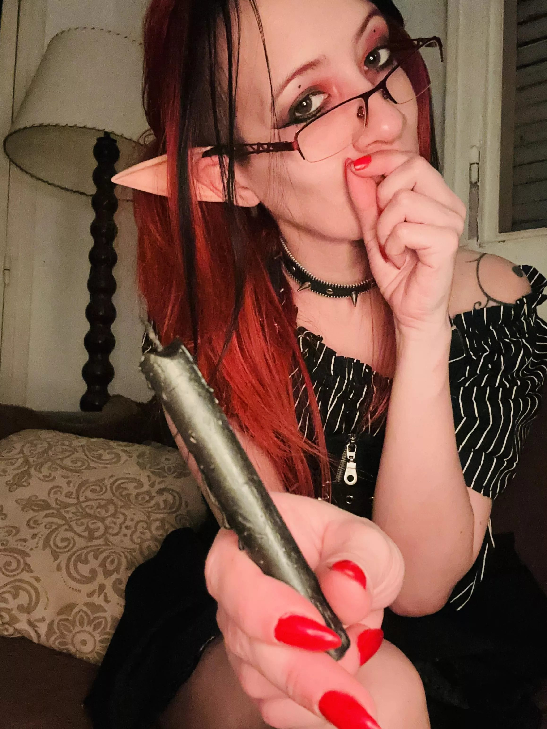 With this candle I'll make you see the stars