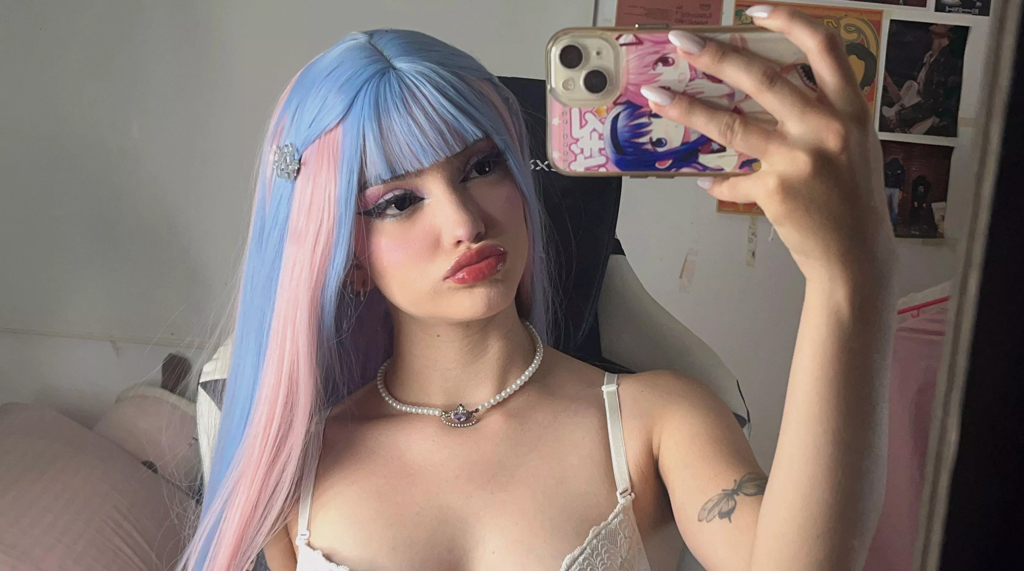 Would you be enticed to lick and smell if you got the chance?