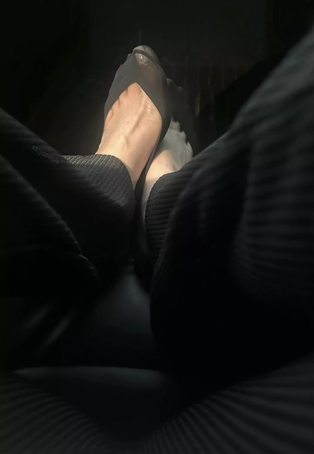 would you cum on my sweaty socks?? 